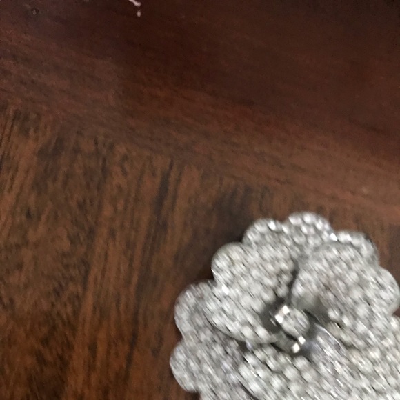 Ring - Picture 2 of 4